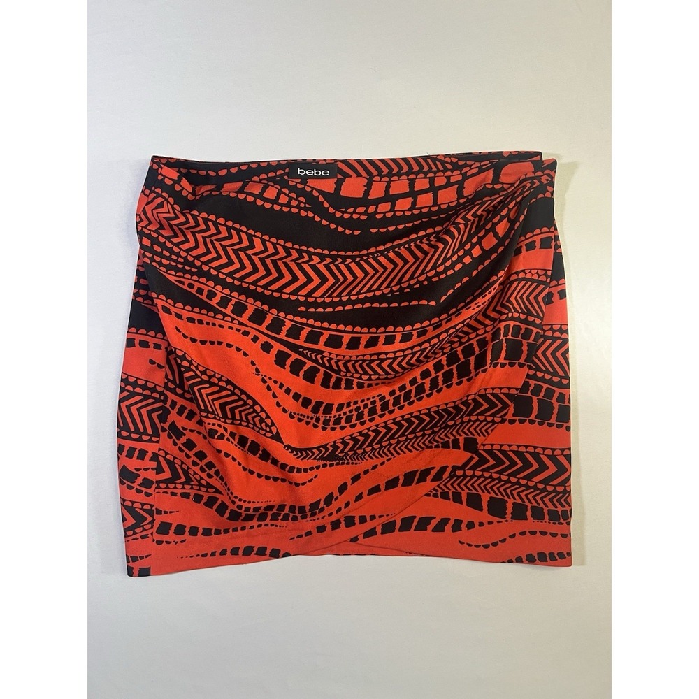 Women's Bebe Red And Black Printed Vintage Skirt‎ Size 4